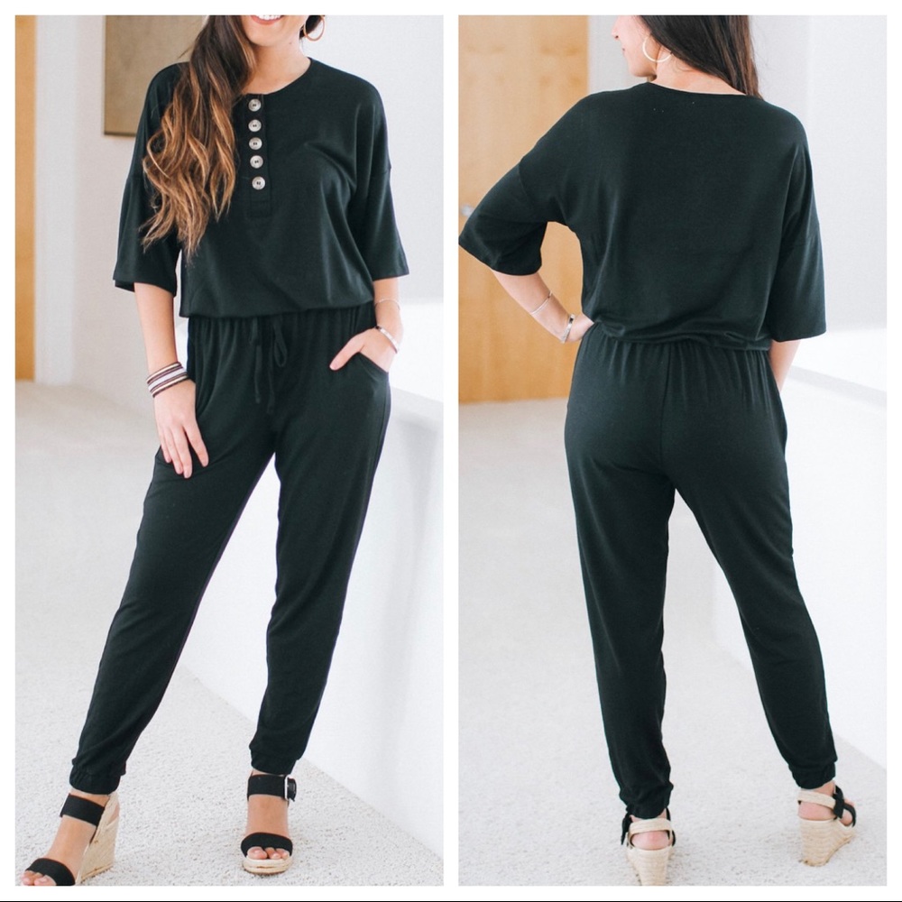 ShopEvelynne Black Button-Detail Jumpsuit